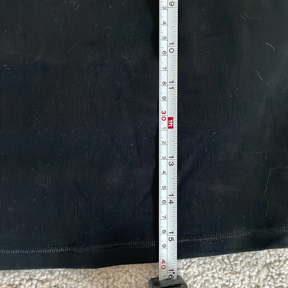 Old Navy workout top EUC - Picture 3 of 8